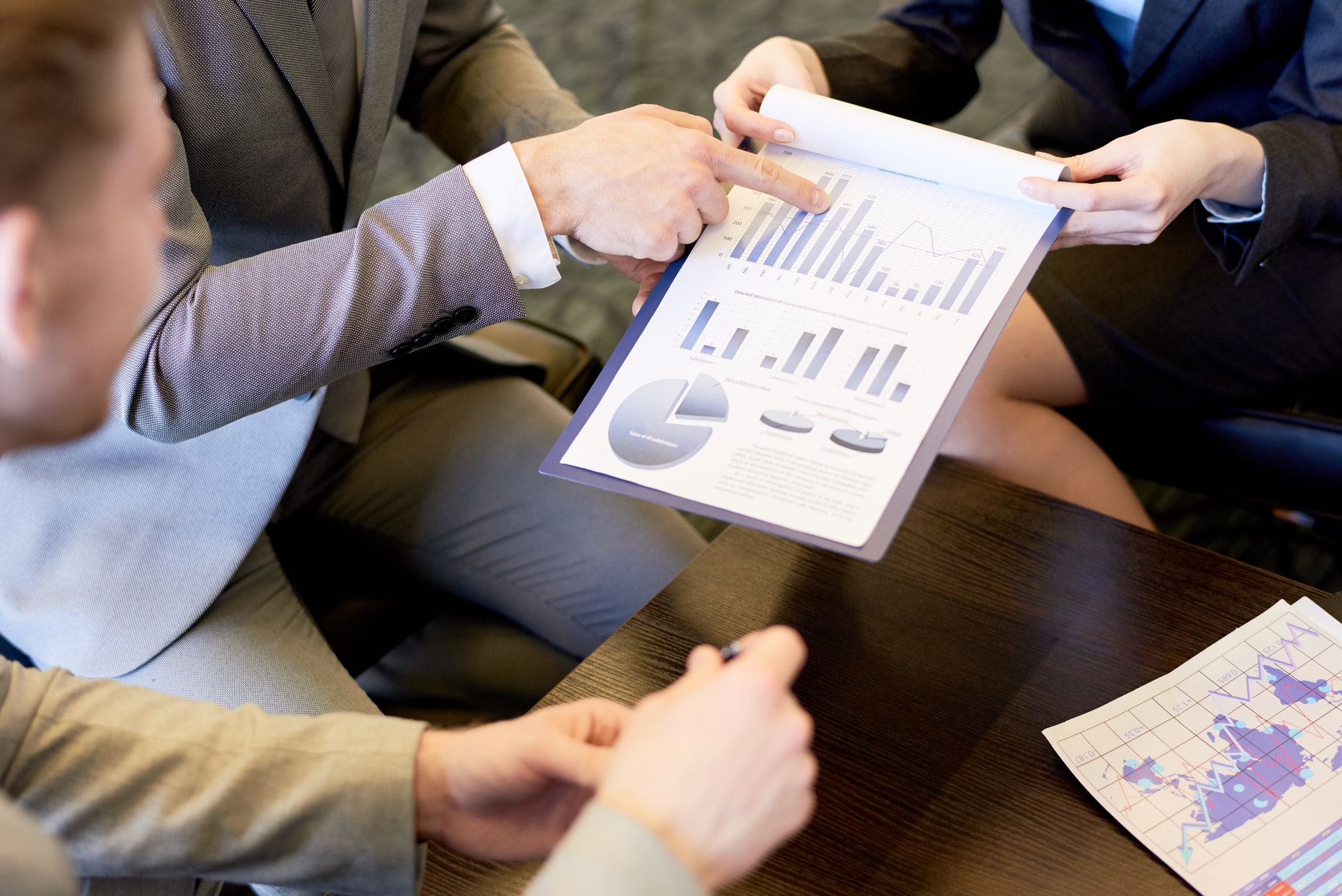 business-meeting-on-marketing